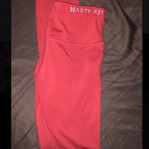 Nasty Fit High-Waisted Leggings Wine Red